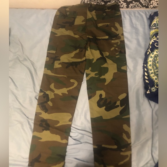 Rothco Camouflage Tactical pants - Picture 2 of 3